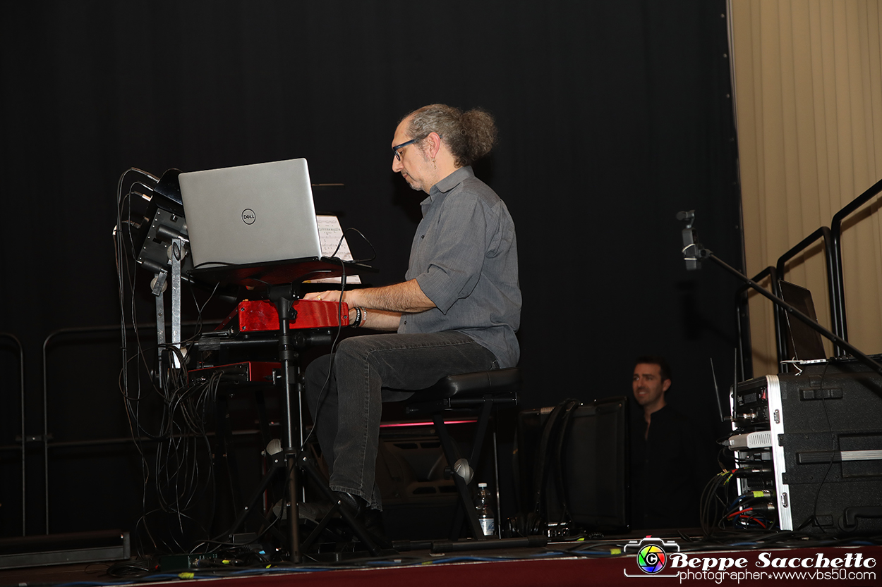 VBS_10046 - Concerto Marco Soria  'Amemanera Musica dalle radici'.jpg